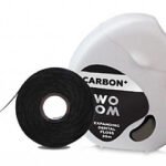 Чорна зубна нитка з вуглем WOOM CARBON 30м